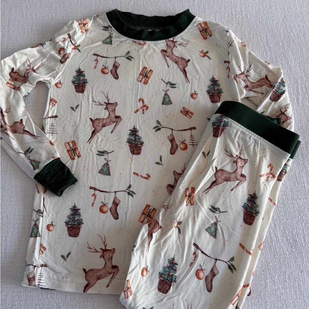 Hera holiday loungewear